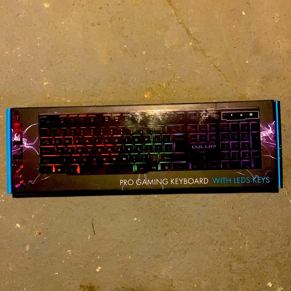 LVLUP PRO GAMING KEYBOARD WITH LED KEYS